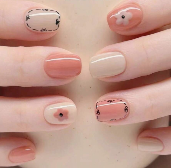 24pcs Pink Pre-Designed Pressed On Nail (5 Sets)
