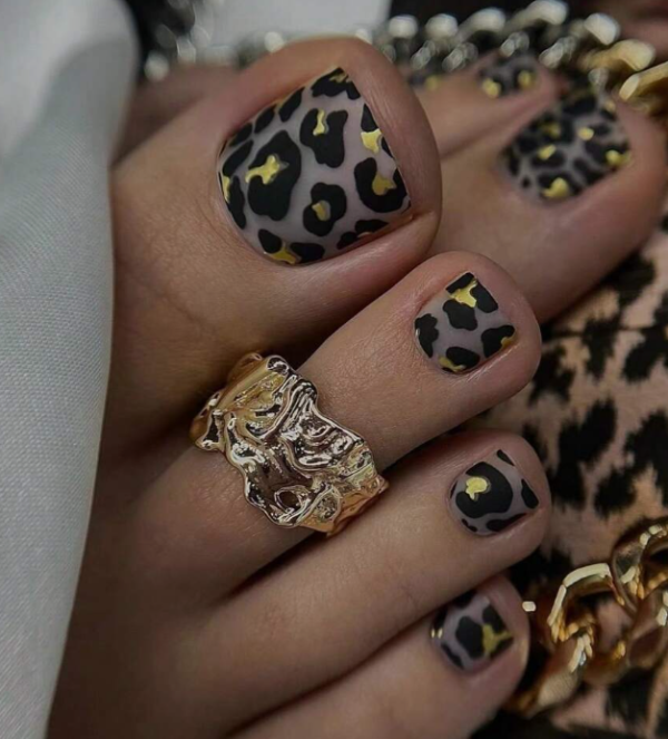 24pcs Black Leopard Print Toe Nail (5 Sets)