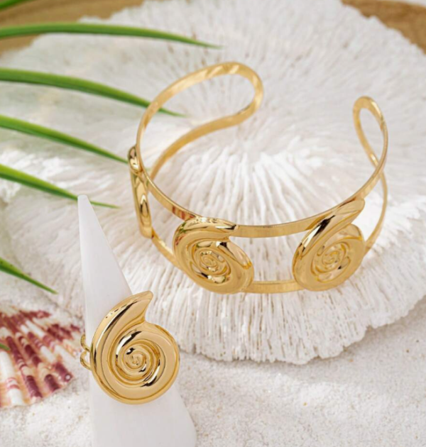 Geometric Exaggerated Design Style Bracelet (5 Sets) - Image 3