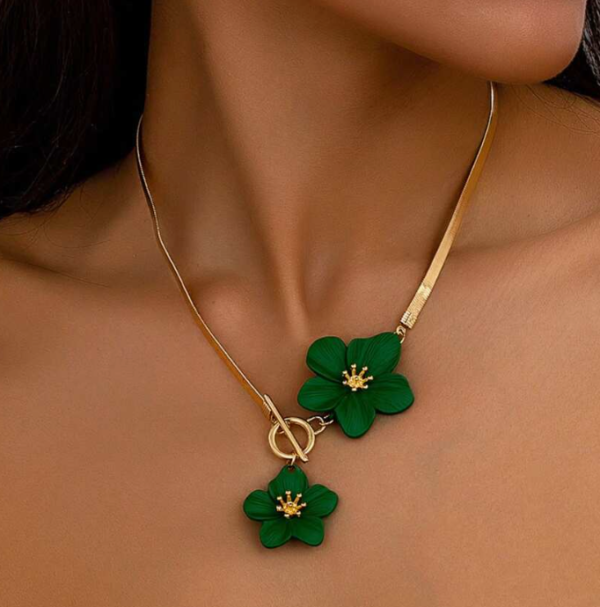 Women's Necklace Pendant with Elegant Painted Floral Design (5 Sets) - Image 6