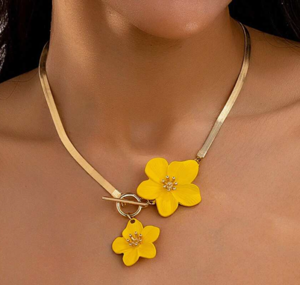 Women's Necklace Pendant with Elegant Painted Floral Design (5 Sets) - Image 2
