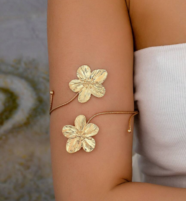 Minimalist Geometric Petals Charm Bracelet (5 Sets) - Image 4