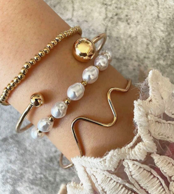 4pcs Asymmetrical Chain Faux Pearl Bracelet Set (5 Sets)