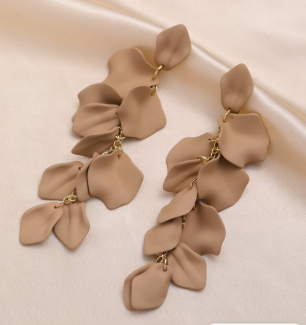 Andkiss Petal Decor Drop Earring (5 Sets) - Image 3