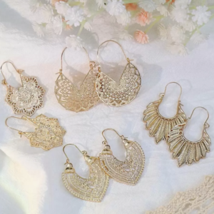 TopHanqi 4 Pairs Hollow Out Flower & Geometric Design Earring (10 Sets)