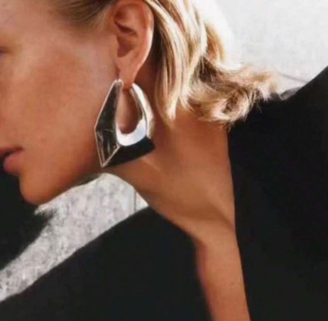 Fashionable Metal Minimalist Geometric Pleated Earring (10 Sets) - Image 2