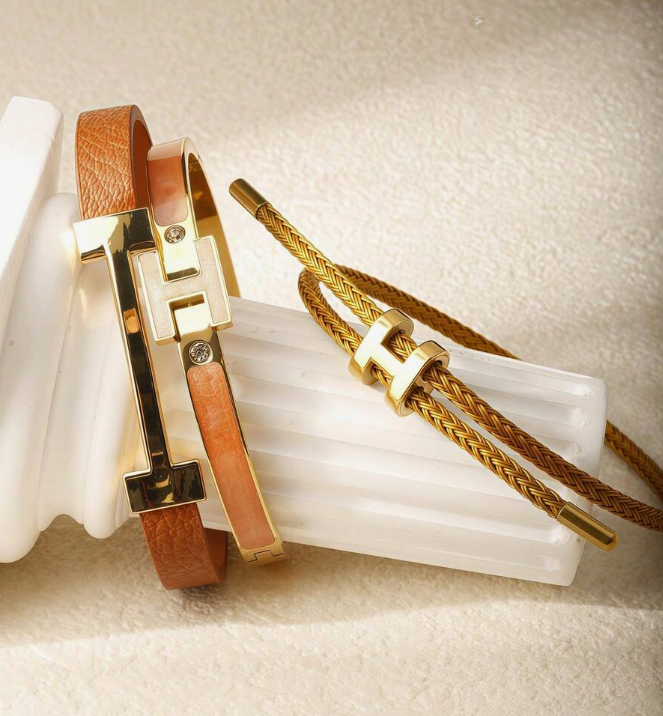sj25070852279388162 coffee brown 3pcs Fashionable Chic Golden Letter Leather Bracelets (10 Sets) - Image 4