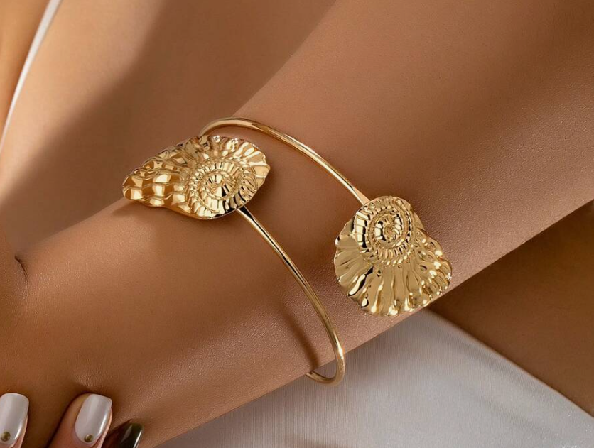 sj25082136398827960 Fashionable Vintage Metallic Gold Seashell Arm Band (10 Sets)