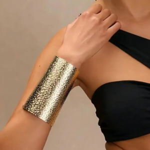 Retro Style Oversized Shiny Hammer Patterned Metal Wide Cuff Bracelet (10 Sets)
