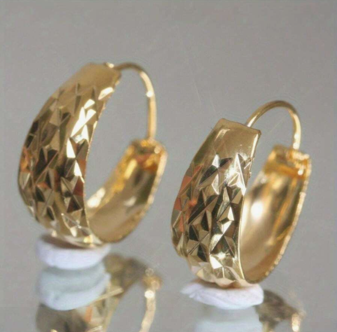 Vintage Elegant Grid Pattern Carved Round Earring (10 Sets)