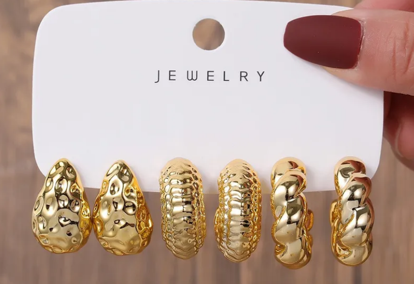 resin vintage earring (10 pieces) resin vintage earring (10 pieces)