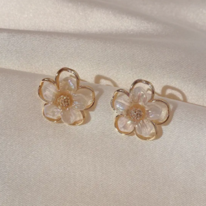 new style geometric earring elegant & simple floral design (10 pieces)