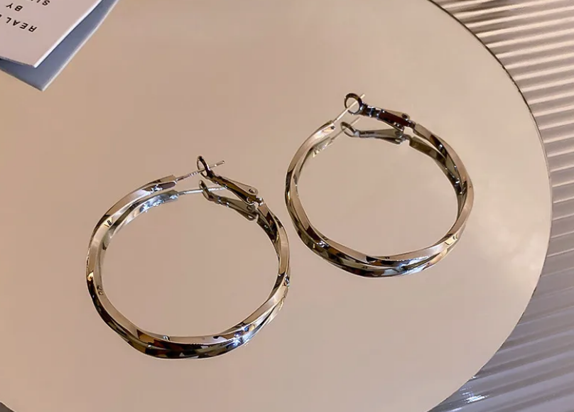 new style geometric earring circular distortion (10 pieces) new style geometric earring circular distortion (10 pieces)