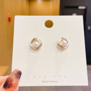 new style geometric earring hollowed out square (10 pieces)