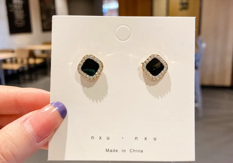 new style geometric earring black square diamond (10 pieces) new style geometric earring black square diamond (10 pieces)